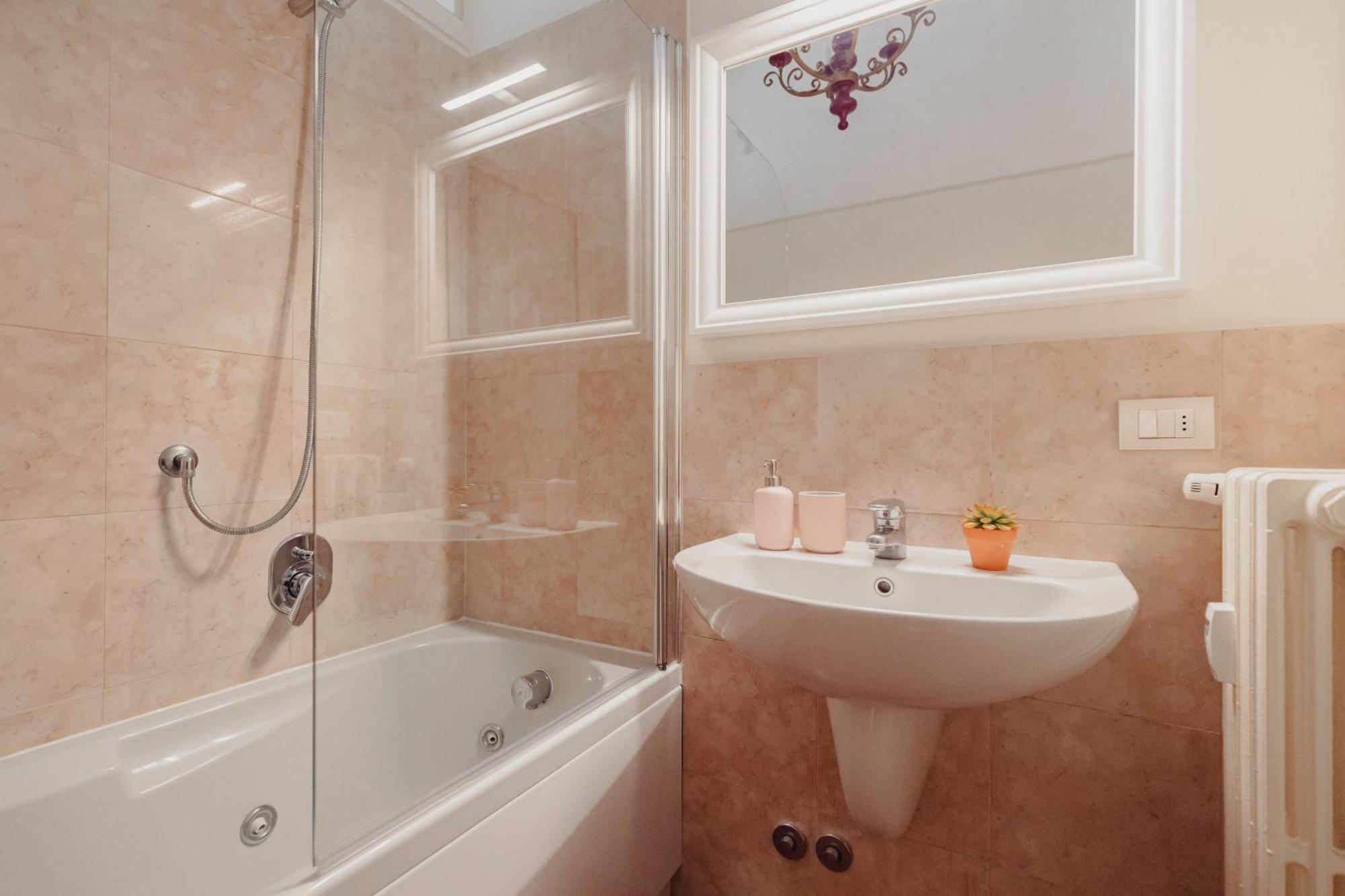 Gohost - Quiet, Bright & Stylish Flat In The Heart Of Apartment Mailand